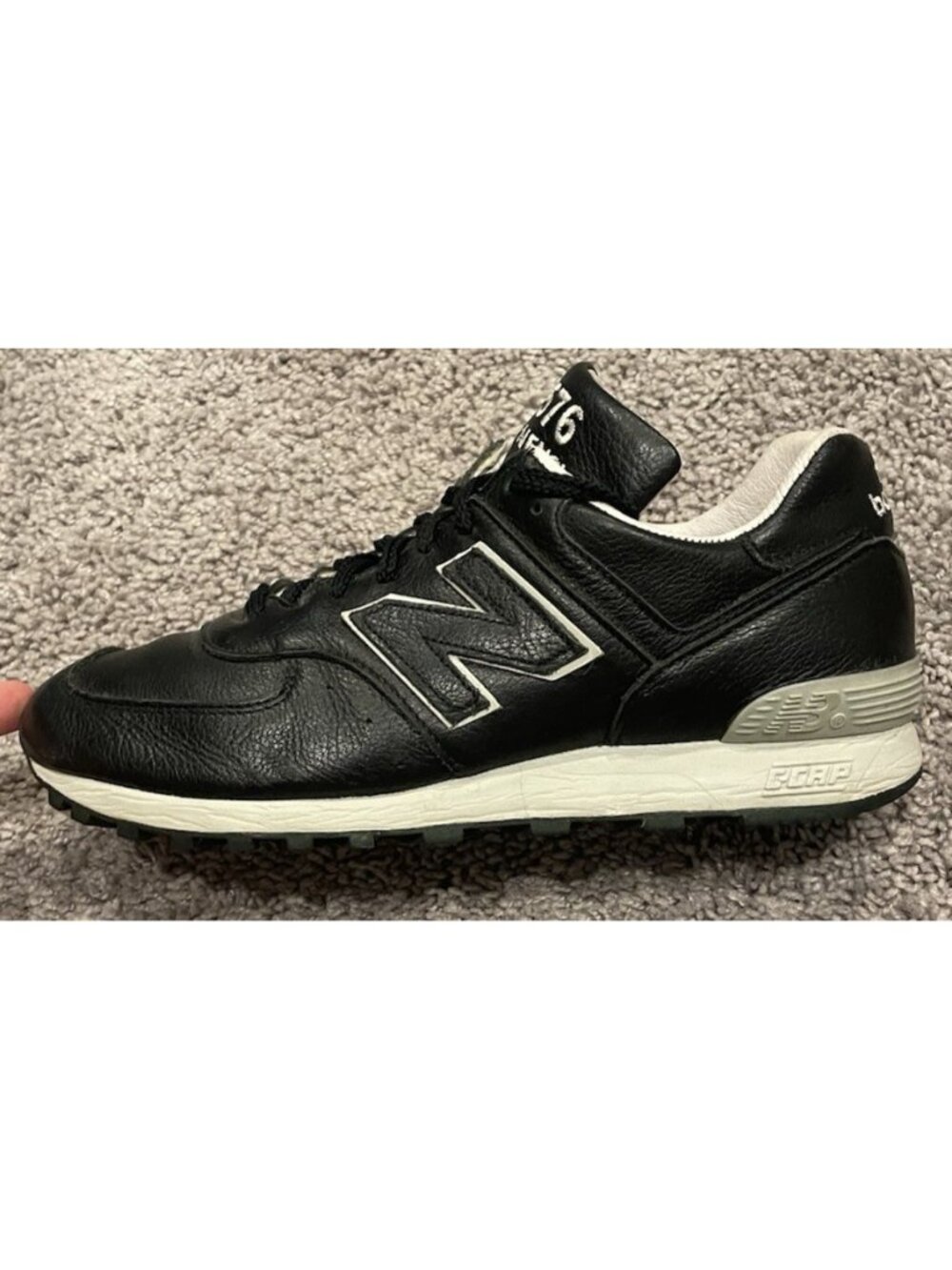 Size 9-Rare NEW BALANCE England Leather Sneakers LM576BKU UK Size 8.5